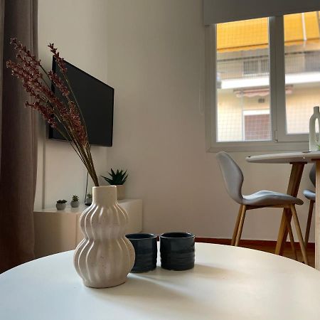 Daisy Apartment 15 Min To Acropolis เอเธนส์ ภายนอก รูปภาพ