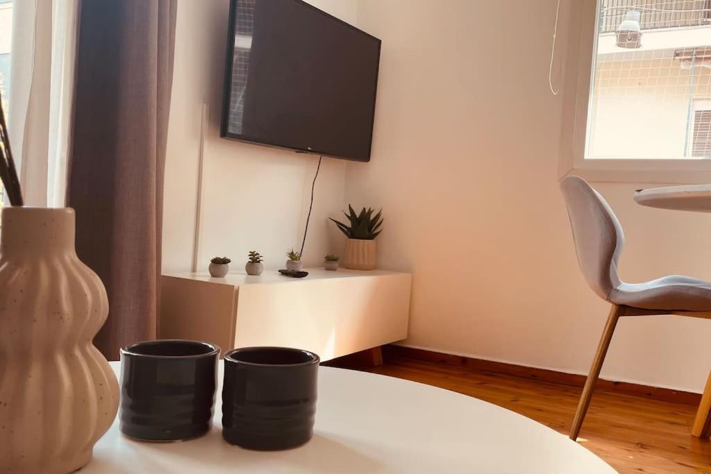 Daisy Apartment 15 Min To Acropolis เอเธนส์ ภายนอก รูปภาพ