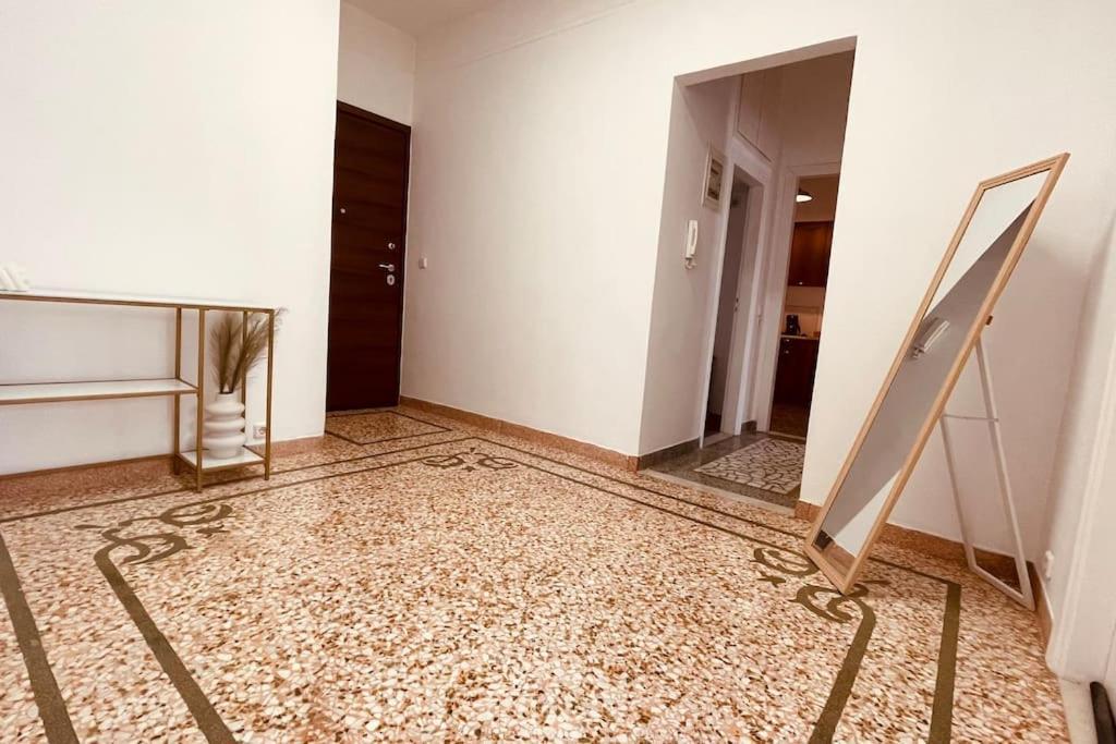 Daisy Apartment 15 Min To Acropolis เอเธนส์ ภายนอก รูปภาพ