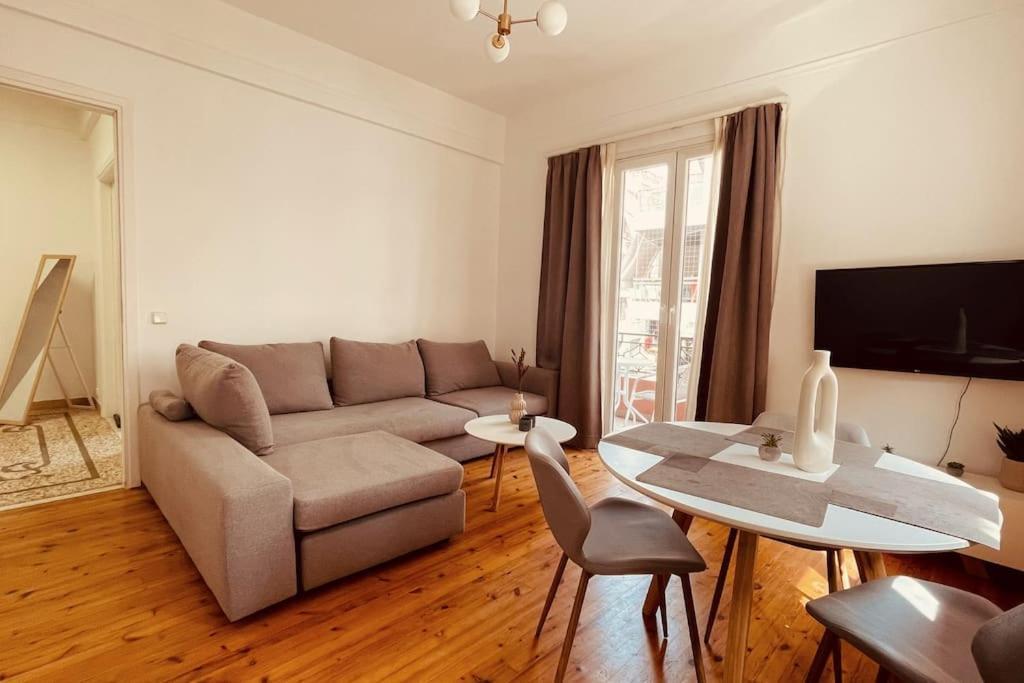 Daisy Apartment 15 Min To Acropolis เอเธนส์ ภายนอก รูปภาพ